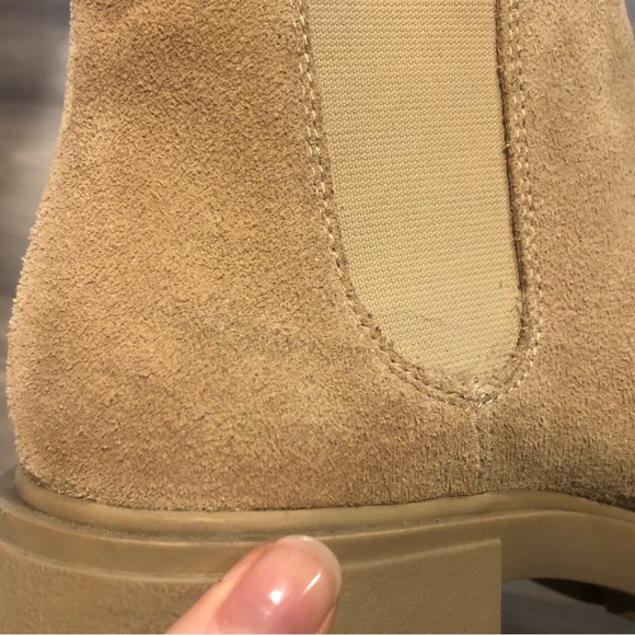 Steve Madden Howler Chelsea Lug Sole Boot in Sand - Picture 8 of 13